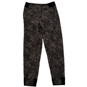 Athleta Trekkie Joggers Pants High Rise Size 6 Print Sleek High Rise Pockets